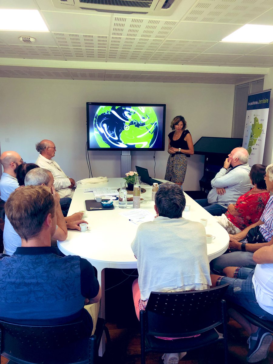 AnaisPorcheret's tweet photo. Journées de l’innovation ♻️ @suezFR vous fait découvrir les secret de l’eau sur son centre d’expertise Rivages Protech à @Bidart64. Au programme visite du laboratoire 🔬 pr découvrir la technique d’analyse rapide des eaux de baignade sur les plages du Pays Basque #SUEZ4innovation https://t.co/ysBKwD4y0F