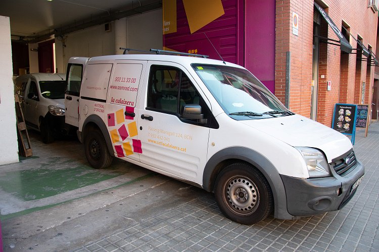 Com va l'inici de curs?
 
A La Calaixera hem començat amb moltes ganes! 

Els companys de material d'oficina aquests dies estan molt enfeinats preparant i distribuint les comandes dels nostres clients.

#cet #salutmental #inserció #centreespecialdetreball