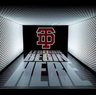 TD_DLine's tweet photo. GameDay
#BeatHerm https://t.co/wNNQ9GKPs1