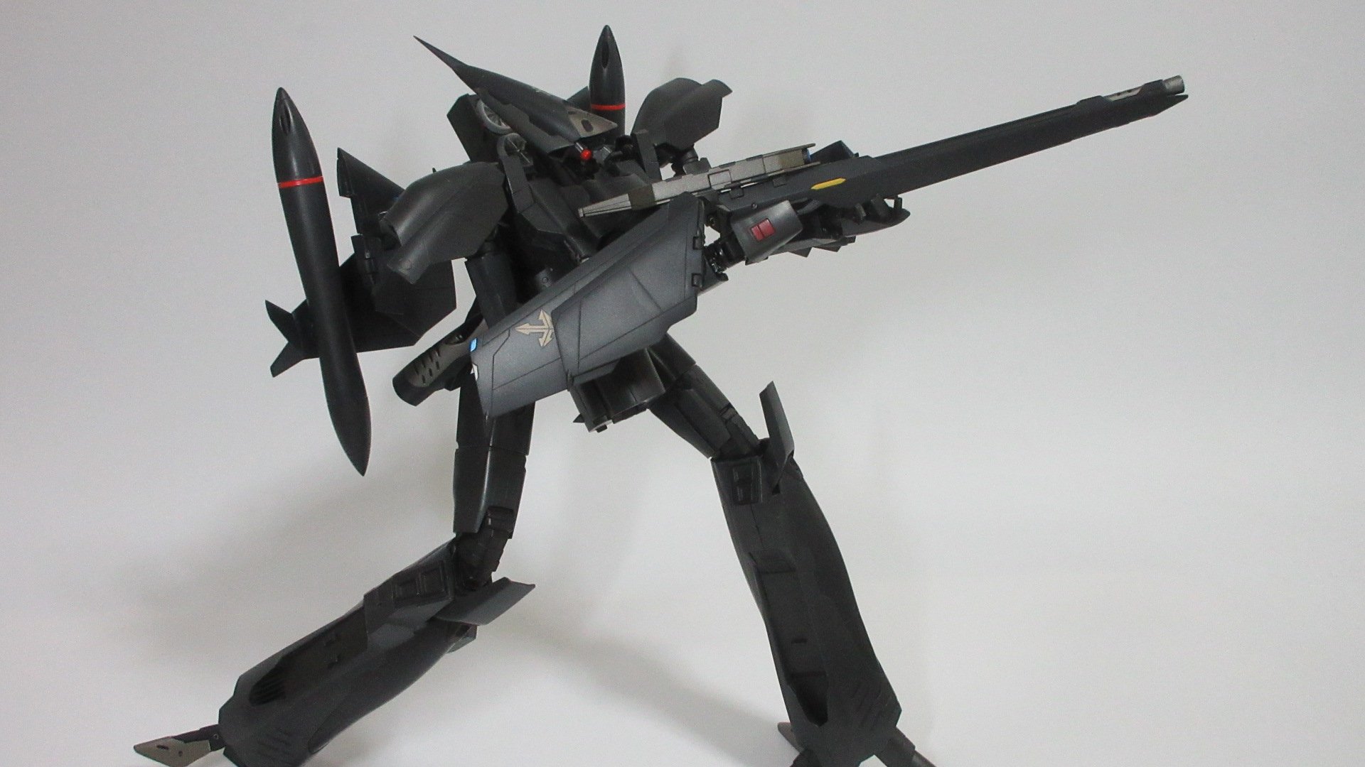 マクロス玩具レビュー】アルカディア 1/60 SV-51γ ノーラ機 最終