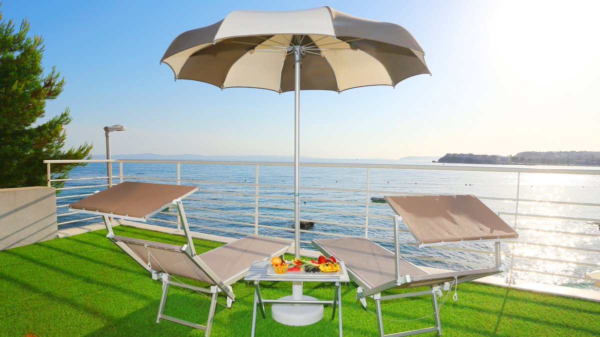 HotelSplit's tweet image. Statistics say that the average #temperature during #September in #Split is 25°C which means #summer is definitely not over!
#boutiquehotel #greenhotel #ecohotel #ecofriendly #croatiafulloflife #split #croatia #summer #fryay