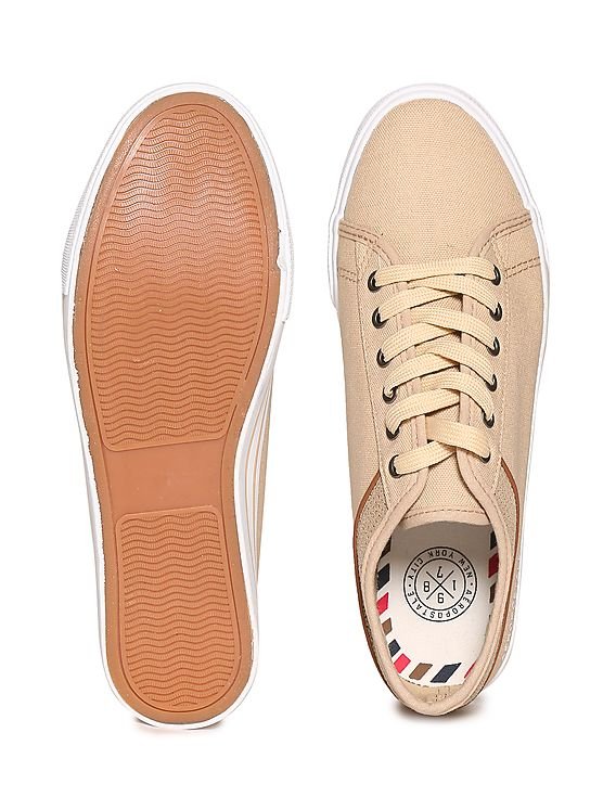 ShoppingIndian1's tweet photo. Striped Trim Lace Up Sneakers
INR Rs.960
Shop Now➡️ https://t.co/DKEG5rYwUc
#Sneakers #shoessneakers #shoes #shoe #bestshoes #shopping #onlineshopping #shoppingonline #footwear #shoesstore #shoesindia #indiashoes #shoesforsale #shoppingonlineindia #shoppingstore #style #styles https://t.co/6nrF9iVRyn