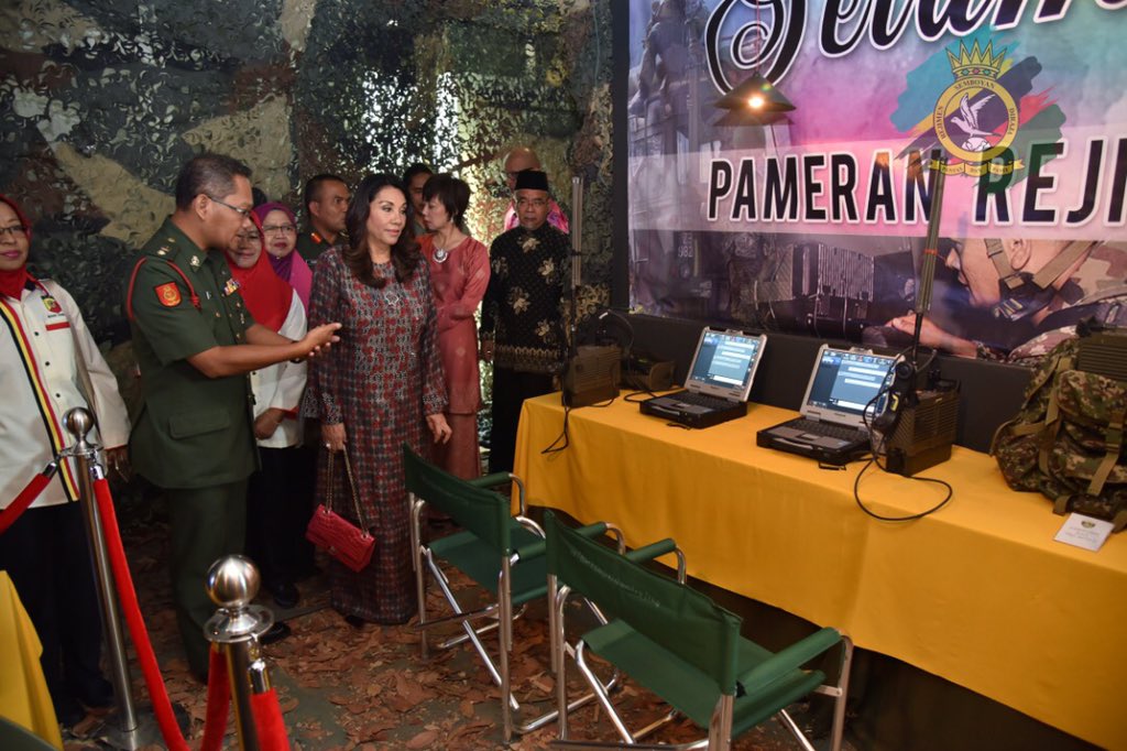 RSDrasmi's tweet photo. SEREMBAN, 12 Sep 19 - Majlis Perasmian Seminar &amp; Pameran RSD Tahun 2019 telah diadakan di Dewan Seri Jannah, Galeri Diraja Tuanku Ja’afar, Negeri Sembilan yang disempurnakan oleh YAM Tunku Puteri Negeri Sembilan Tunku Puan Sri Dato’ Seri Jawahir binti Almarhum Tuanku Ja’afar. https://t.co/Rod33skxDx