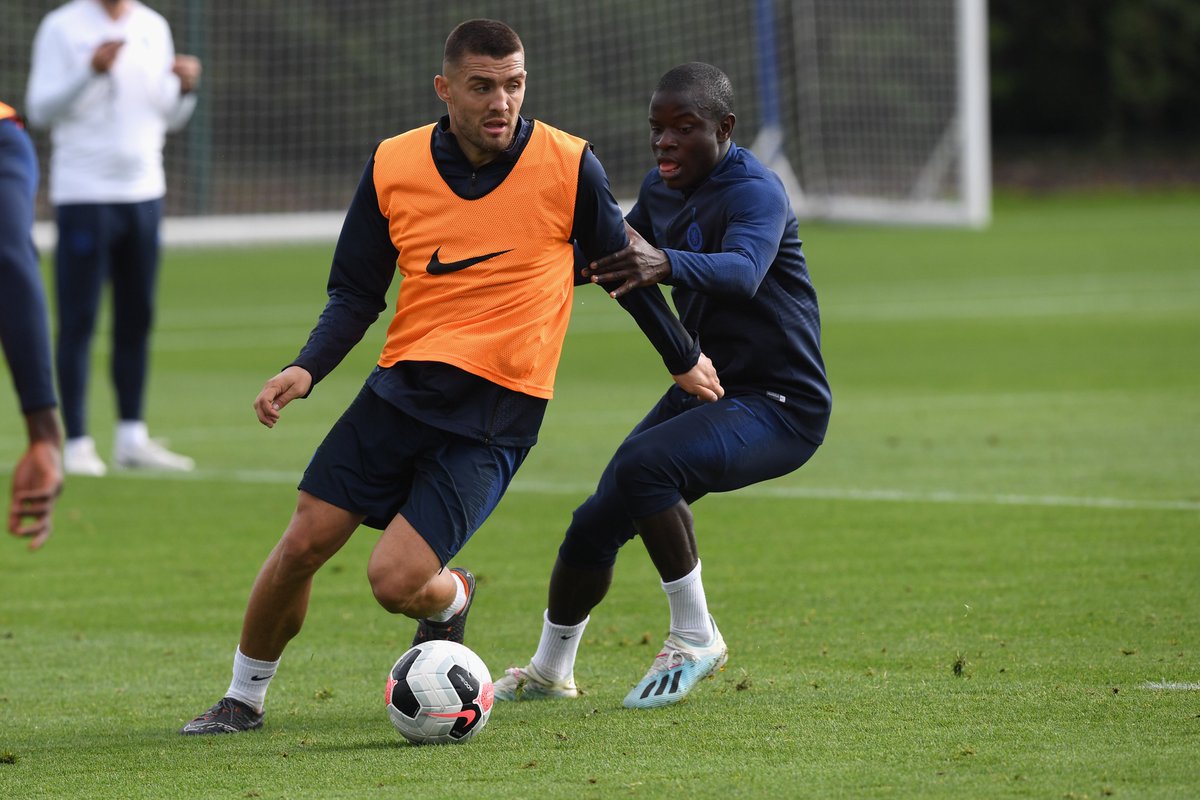 ChelseaFC's tweet photo. .@Mateo_Kova23 x @nglkante 💪 https://t.co/LLrWcXSlSG