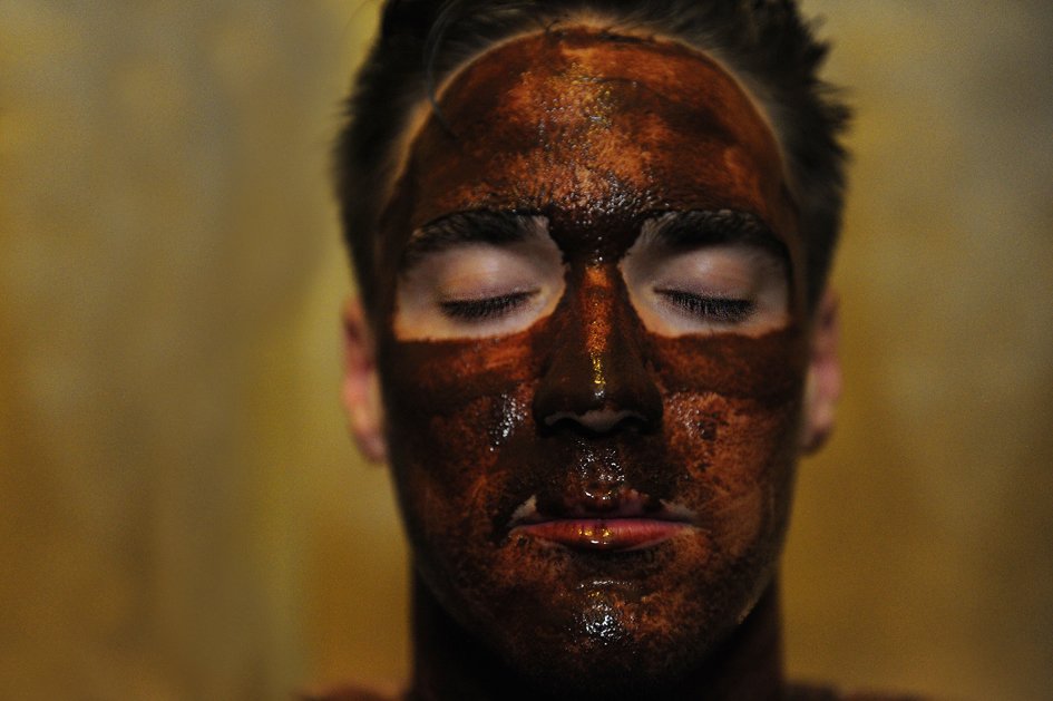 Hoy es #viernes y  #DiaMundialDelChocolate 🍫 ¿Qué más podemos pedir? ¡Ven a celebrarlo embadurnándote de este manjar de dioses!

#WorldChocolateDay #chocolaterapia #FelizFinde #jerez #cadiz