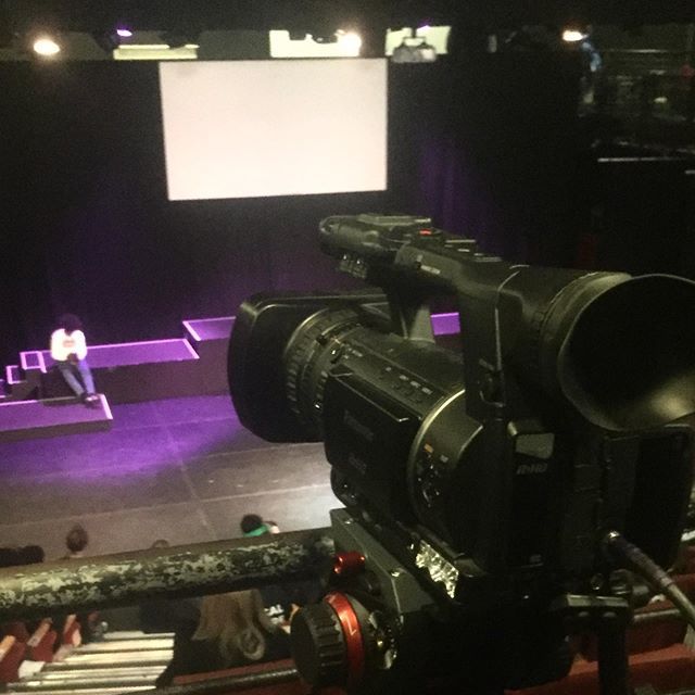 bam_sgs's tweet photo. Cameras ready in the Olympus theatre ! https://t.co/AI5ypisCQg
