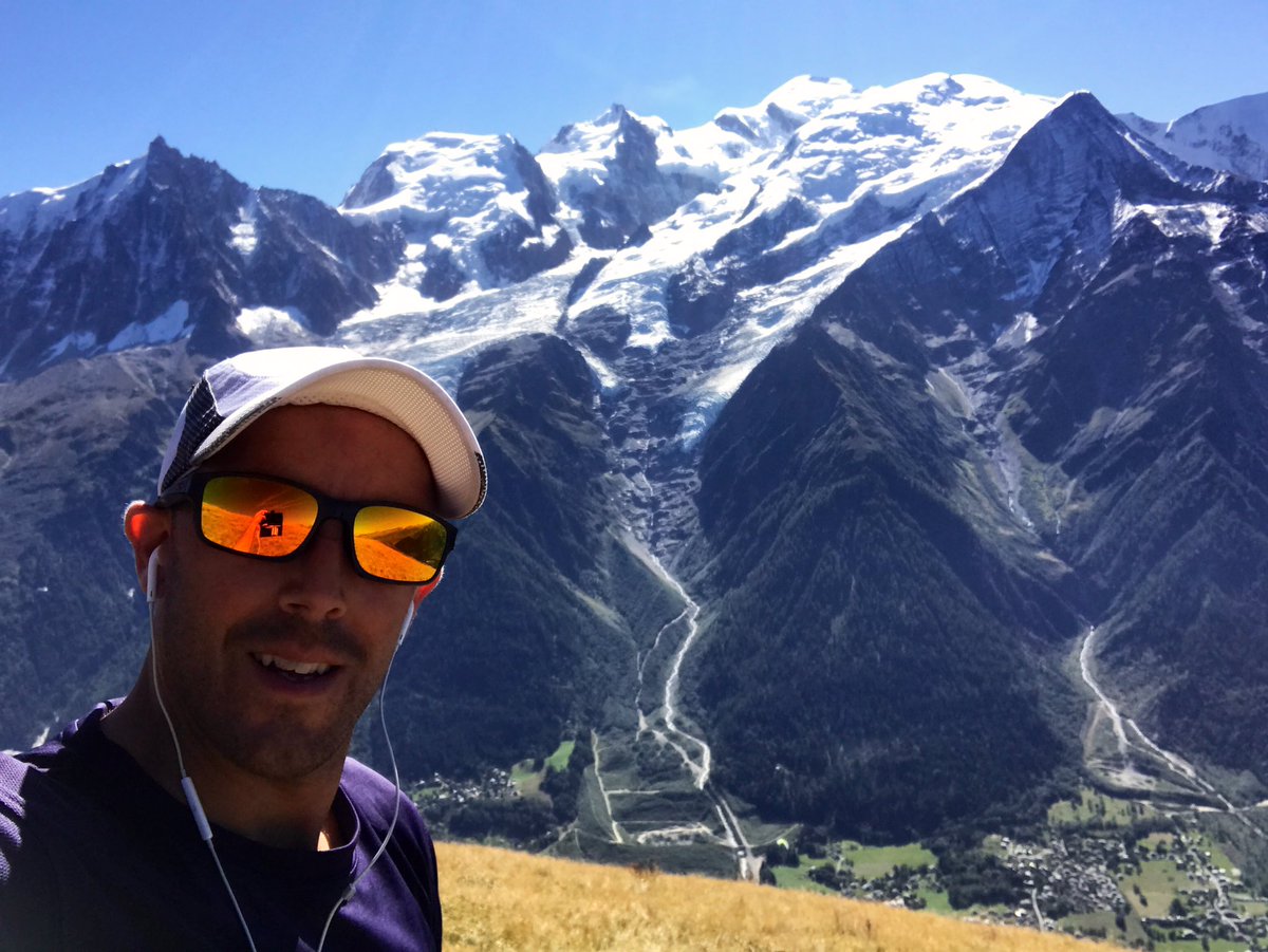 It’s a stunning day in the Alps I’ve been listening to <a href="/bbctms/">Test Match Special</a> which hiking up a mountain below #mtblanc and about to #paraglide off. Shame about <a href="/englandcricket/">England Cricket</a> and their batting however I couldn’t think of a better way to drown my sorrows! @Aggerscricket2 <a href="/MichaelVaughan/">Michael Vaughan</a>