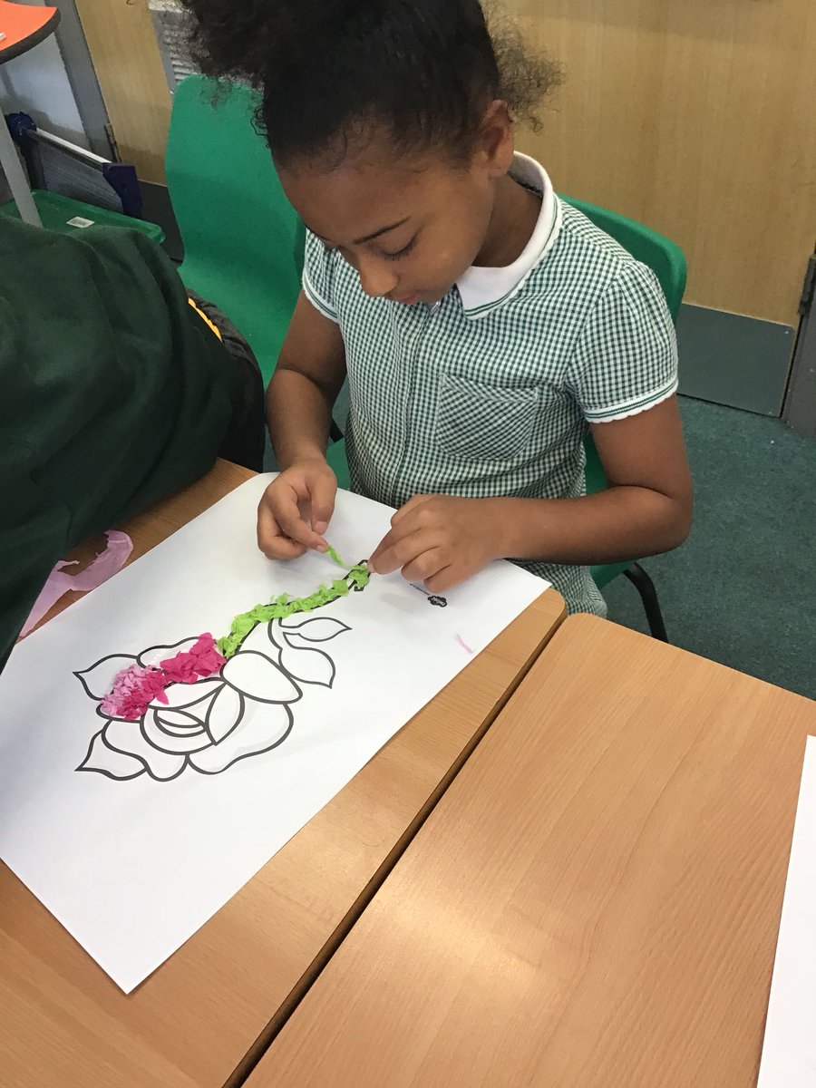 SwansMPS's tweet photo. Lots of care being taken with our Alice in Wonderland collages this morning! @ArtMps https://t.co/BK6mi2k25I