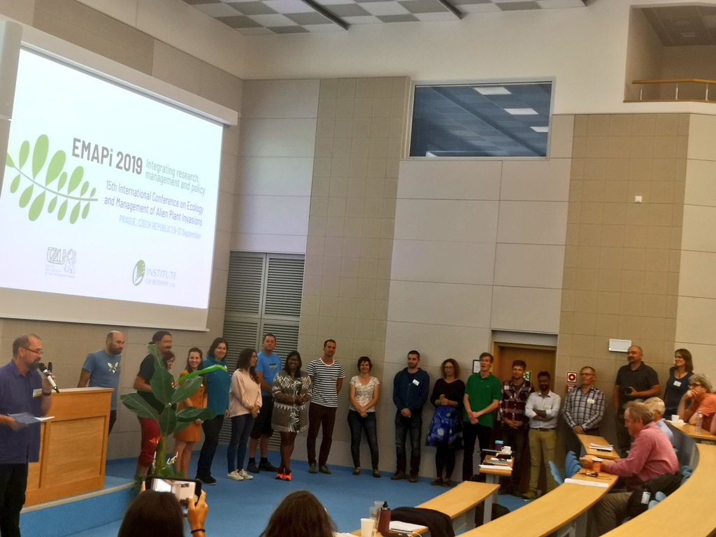ZarahPattison's tweet photo. Huge thanks to these lovely people for organising the @emapi2019 conference :) https://t.co/jjWfx7ucfu