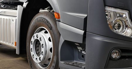 canalneumatico's tweet photo. #Michelin extiende su oferta de neumáticos para camiones con eficiencia de grado 'A' en consumo  https://t.co/EzVRnZ0t20 https://t.co/CvGbEYxAXu