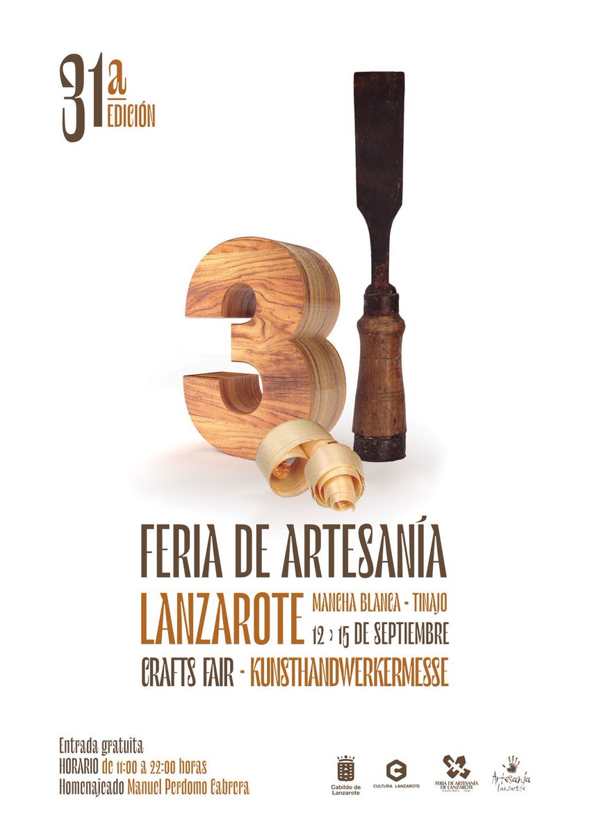 PlasticoCero's tweet photo. Seguimos en la 31ª Feria de #Artesanía de Lanzarote. A partir de hoy puedes solicitar a las compañeras del stand de la #ReservaBiosfera #Lanzarote la encuesta sobre #CambioClimático. #HuelgaMundialPorElClima https://t.co/xPm5ytZ1Qp