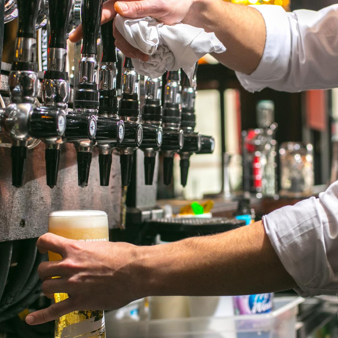 MullandHaines's tweet photo. Out of work out of mind! Join us for a post-work pint to get the weekend off to a great start!
 | 𝖒𝖍 | https://t.co/xhPivfCdo4