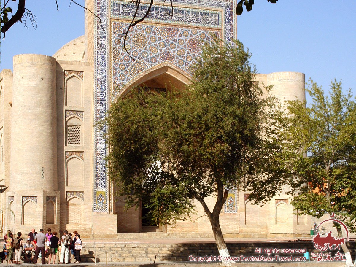 CA_Travel's tweet photo. 🌟 Lyab-I Khauz Architectural Ensemble in Bukhara, Uzbekistan is probably the most popular Bukhara tourist attraction, often used as a rest stop, thanks to its grandness, tranquility and old age.
🔍 Read more: https://t.co/DX4jvXmNIM
#lyabihauz #bukhara #uzbekistan #silkroad https://t.co/z5hGg6WM7P