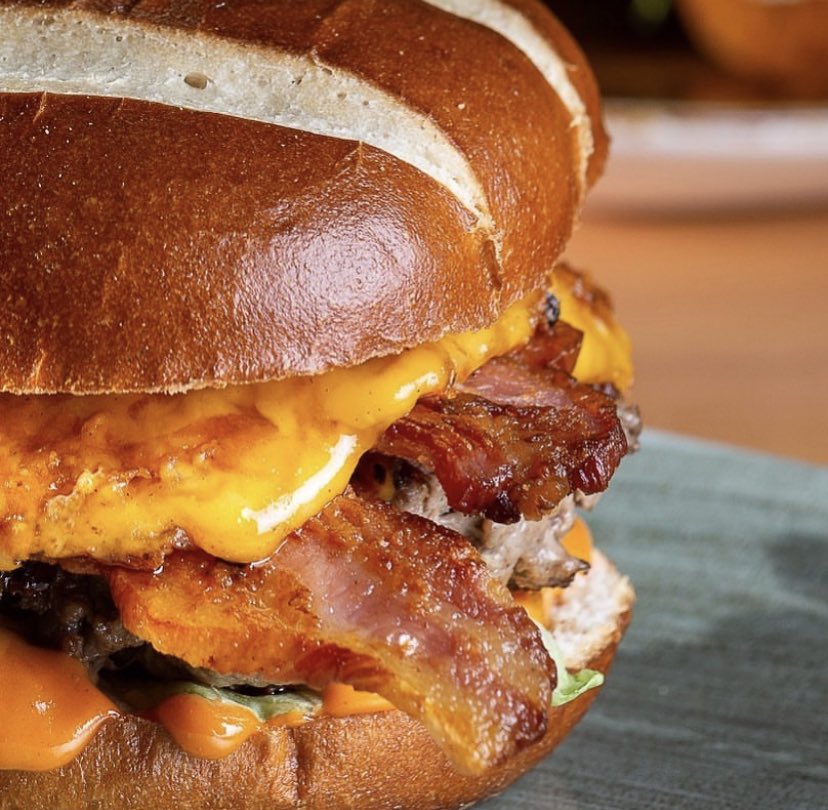 The best burgers in Dublin are at Hogs &amp; Heifers! Pop in and enjoy a delicious meal with them this weekend ✨