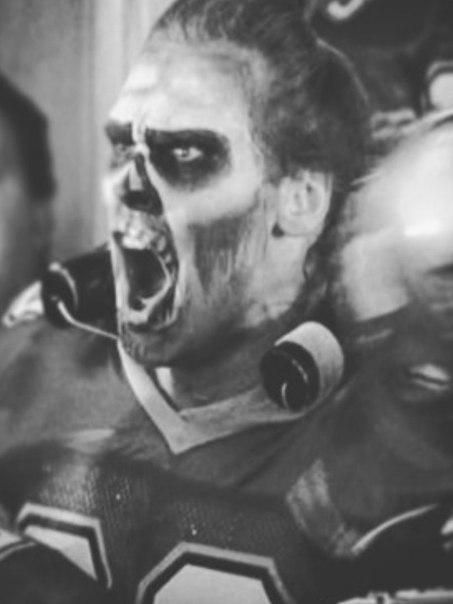 Big_Red_DL's tweet photo. ☠⚔🛡Gameday 🛡⚔☠ 

#BeatBeach 
#RingTheBell  
#ChaseGreatness
#WAE https://t.co/2aVB7Cysmv