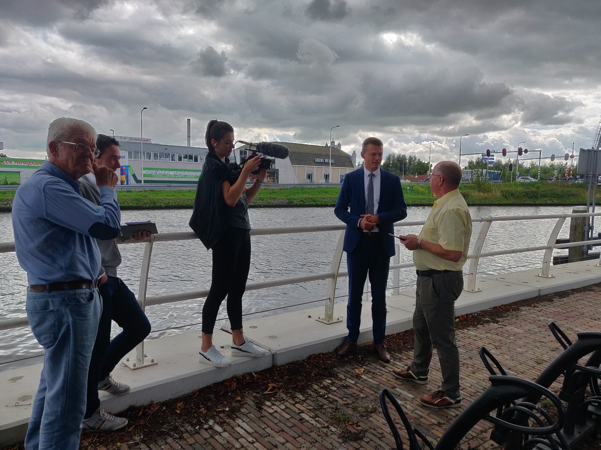 TekstUeel - communicatie tweet media
