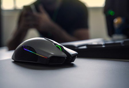 Vnet24h's tweet photo. Ratón inalámbrico, buena elección ?

A fecha de hoy, dicho periférico no solo es más ergonómico, sino que a su vez también goza de una mayor practicidad en su versión sin cable. El ratón inalámbrico es un elemento imprescindible. 

☎ 961 11 28 34
👨‍💻https://t.co/q0YwxrnsrL https://t.co/Mx8vuqERCI