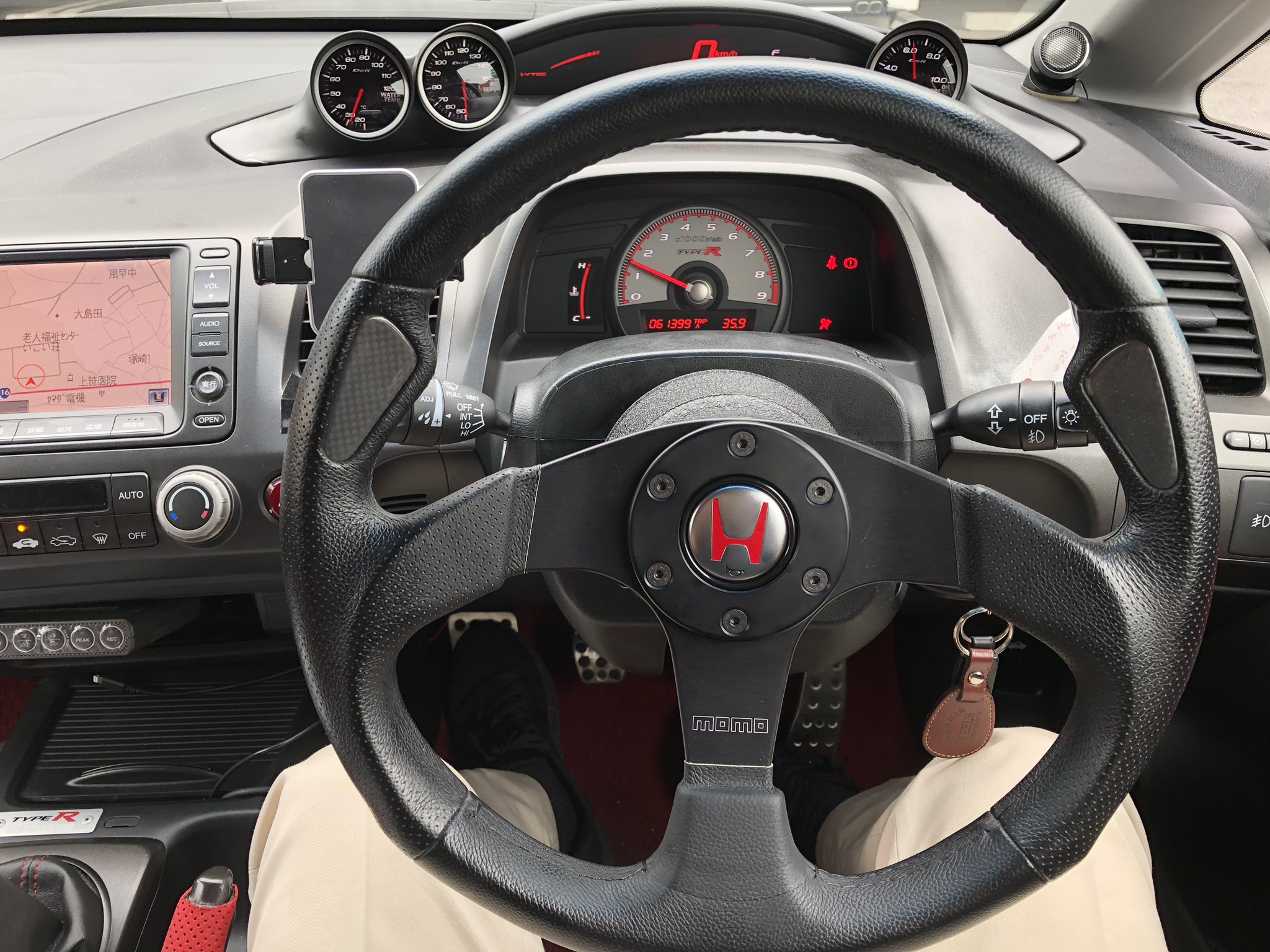 MOMO ステアリング　JET MOMO Jet 320mm Steering Wheel | MrSteeringWheel