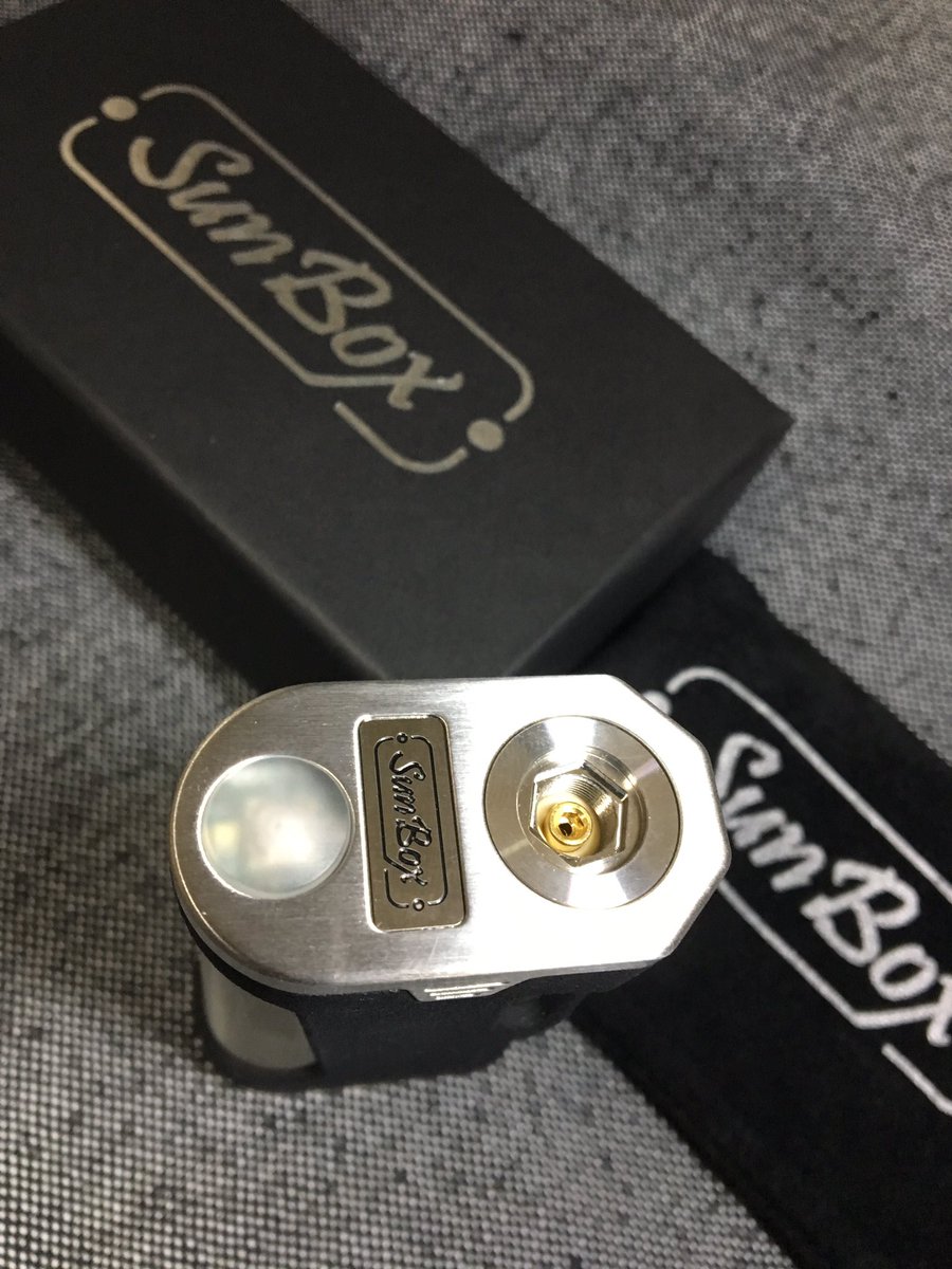 GUIX10A's tweet image. 物欲完全開放中😁

SunBox GameOVer3 
着弾‼️

アトマを何にしよう😕

#VAPEWORXS 
#SunBox 
#GameOVer3