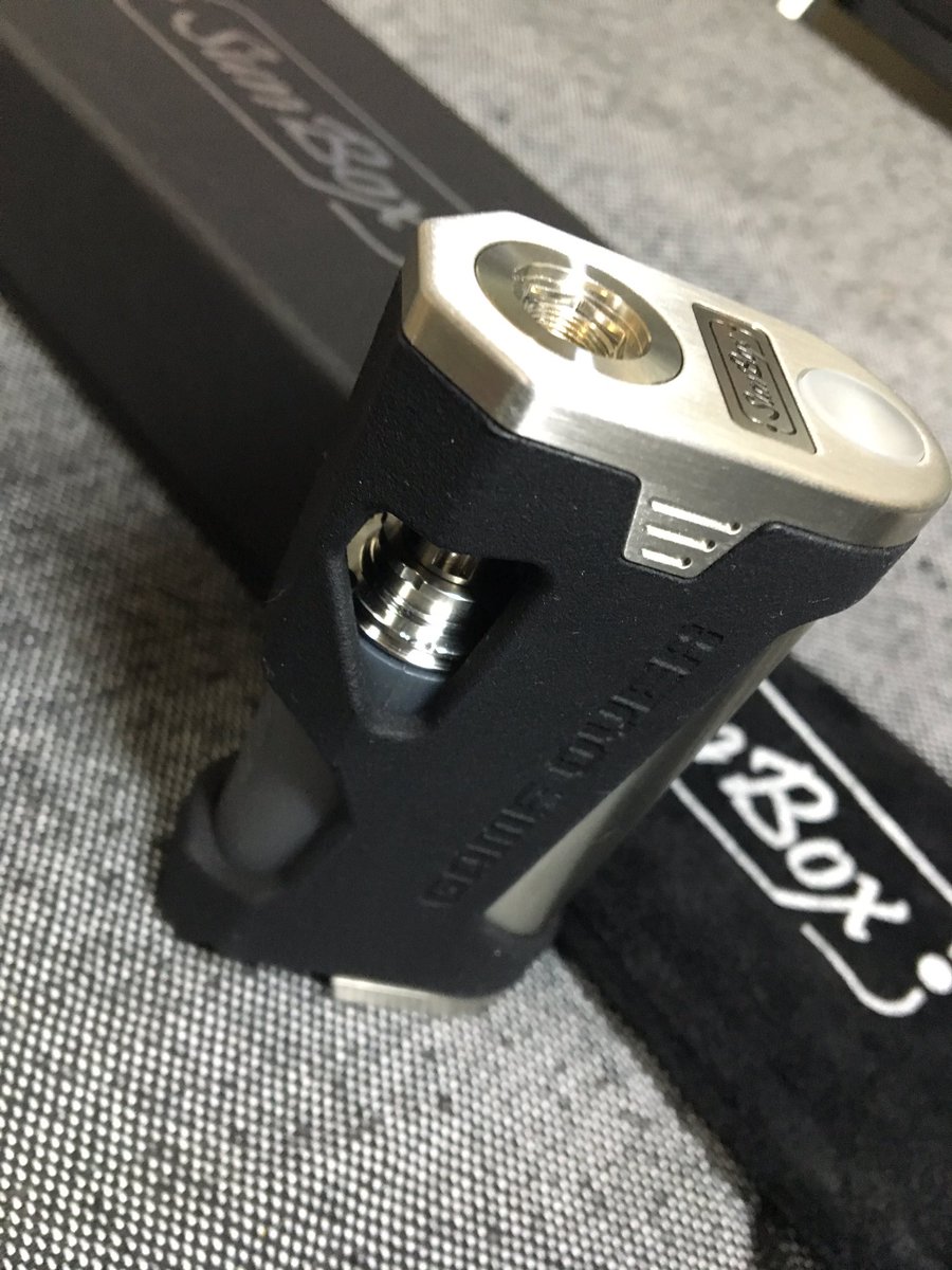 GUIX10A's tweet image. 物欲完全開放中😁

SunBox GameOVer3 
着弾‼️

アトマを何にしよう😕

#VAPEWORXS 
#SunBox 
#GameOVer3