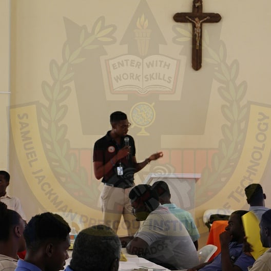 Yesterday the President and Vice-President made a presentation to the incoming Student Council and the class reps at Samuel Jackman Prescod Institute of Technology on the role and importance of the student guild. After a lengthy discussion with the incoming President of SJPI.