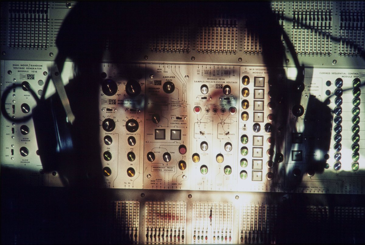 BBC6Music's tweet photo. What's your favourite moment in Quadrophenia?

The incredible film was released on this day in 1979.

📸 Pete Townshend projected onto the Moog synth he used on @theWho's album Quadrophenia from @bbcarchive. https://t.co/MGX0u1SkUm