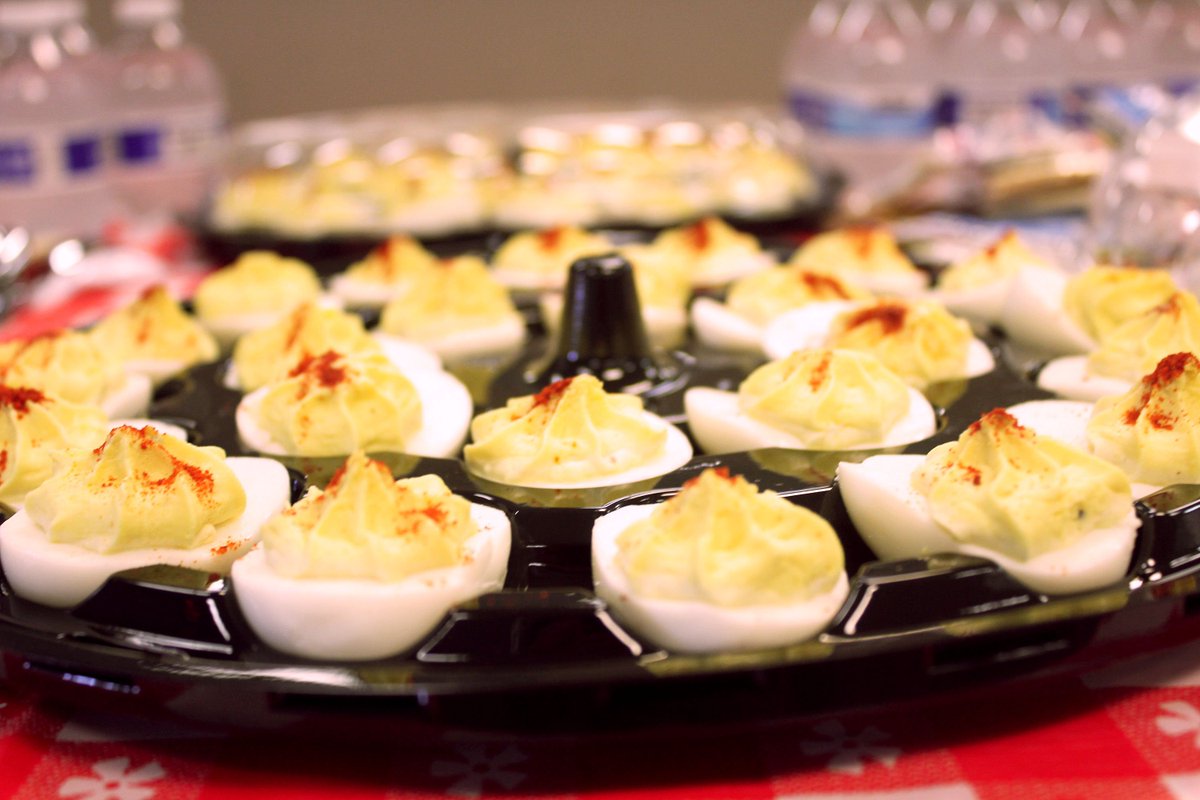 WeHelpArlington's tweet image. Another Senior Distribution Day, another beautiful breakfast spread donated by the wonderful Pantego Lions Club. 

#seniorserviceday #breakfastspread #follow #rt