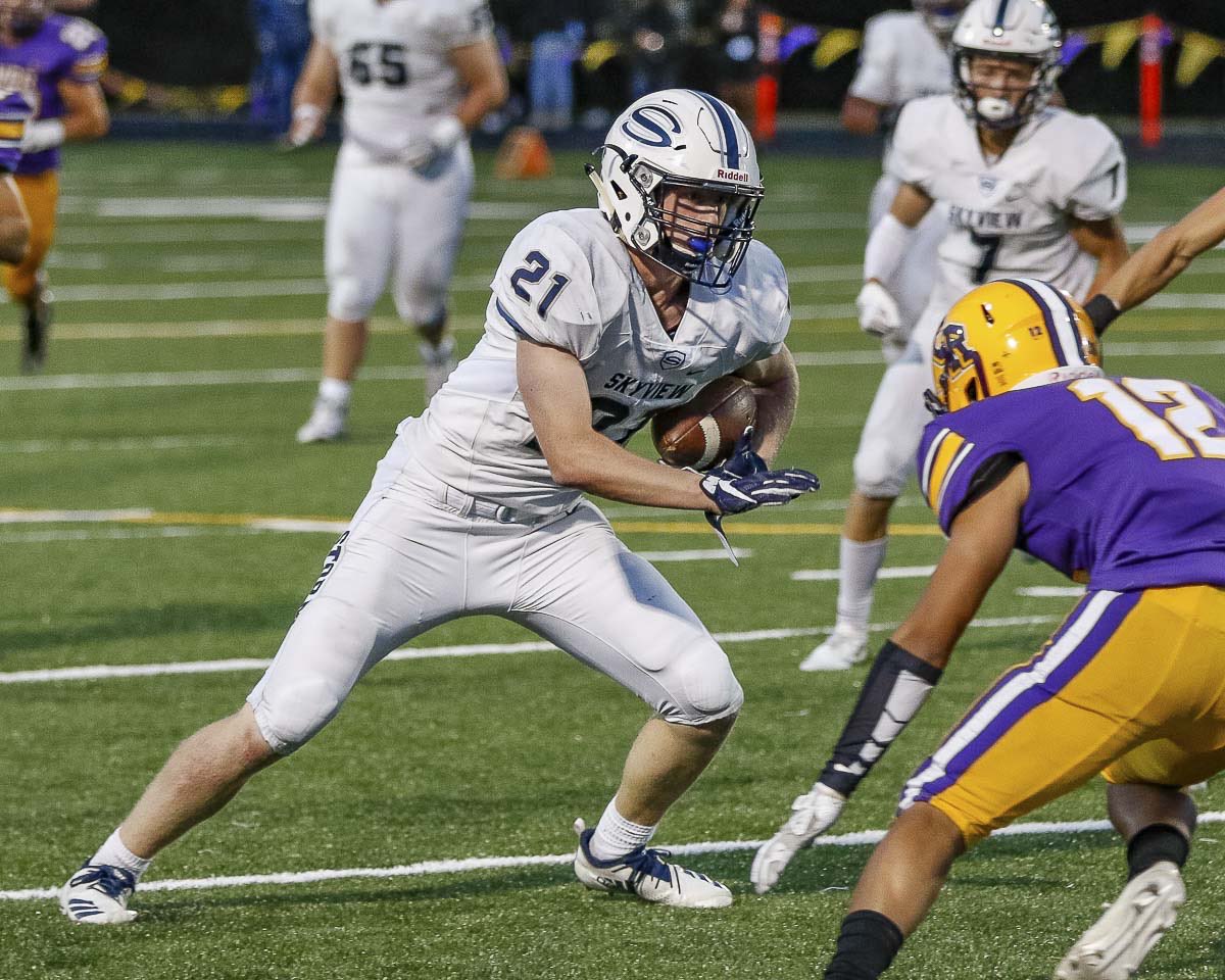 🏈 GAMEDAY VS RIVER
📍KIGGINS BOWL
⏰ 7 PM 
⚪️WHITE OUT
#RollStorm