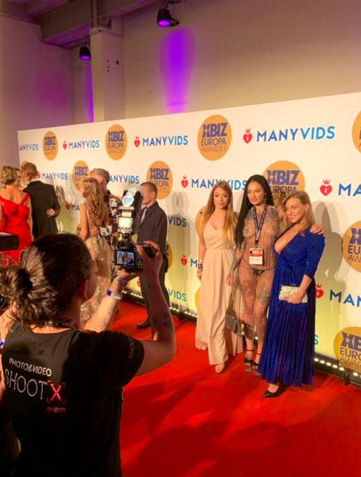 @XBIZ Berlin 2019  With my girls @josephinejxxx and @MishaMaver #xbizberlin2019 https://t.co/07k8IuQ<a class="tags" href="/tag/xbiz">@xbiz</a><a class="tags" href="/tag/josephinejxxx">@josephinejxxx</a><a href="/tag/xbizberlin2019"class="tags"><span>#xbizberlin2019</span></a>