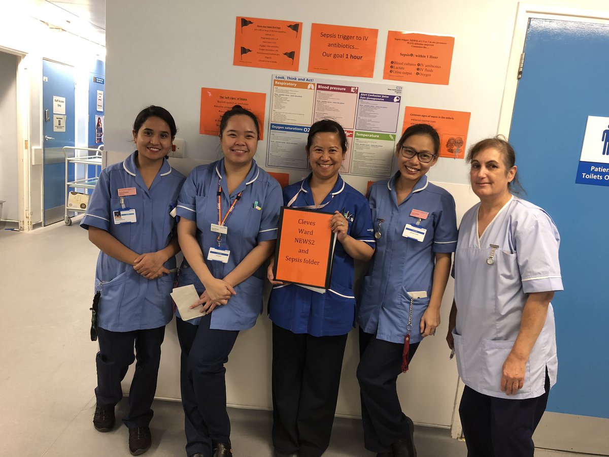 World Sepsis Day! Some of surgery receiving their Sepsis &amp; NEWS2 resource folders! #WorldSepsisDay #whht #teamwestherts <a href="/RoseLatham10/">Rosie Latham</a> <a href="/AngelaWhite206/">Angela Wellman</a> <a href="/MoiraSurridge/">Moira Surridge</a> <a href="/CarterTreacle/">Tracey Carter MBE</a> <a href="/davidwthorpe1/">David Thorpe</a> <a href="/WestHertsNHS/">West Herts Teaching Hospitals NHS Trust</a> <a href="/WorldSepsisDay/">World Sepsis Day</a>