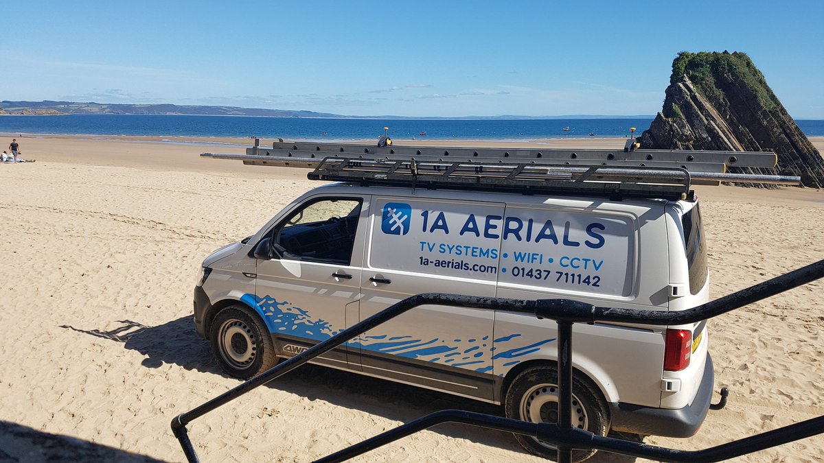 PembsDigital's tweet image. Spot of lunch in the sun 😎
@IRONMAN_Wales 🏊‍♀️🚴‍♂️🏃‍♂️