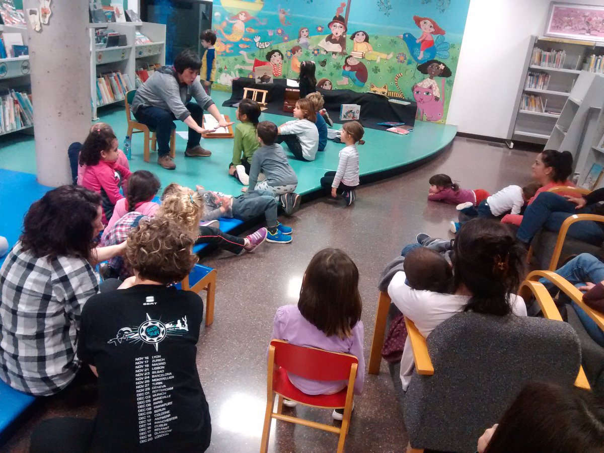 Sabeu quin dia celebrarem divendres 20 de setembre??
Vine a les 17.30h als jardins de la <a href="/bgavajsv/">Biblioteca Gavà JSV</a> i descobreix de la mà de la narradora <a href="/RosaPinyol/">Rosa Pinyol</a> de què es tracta...