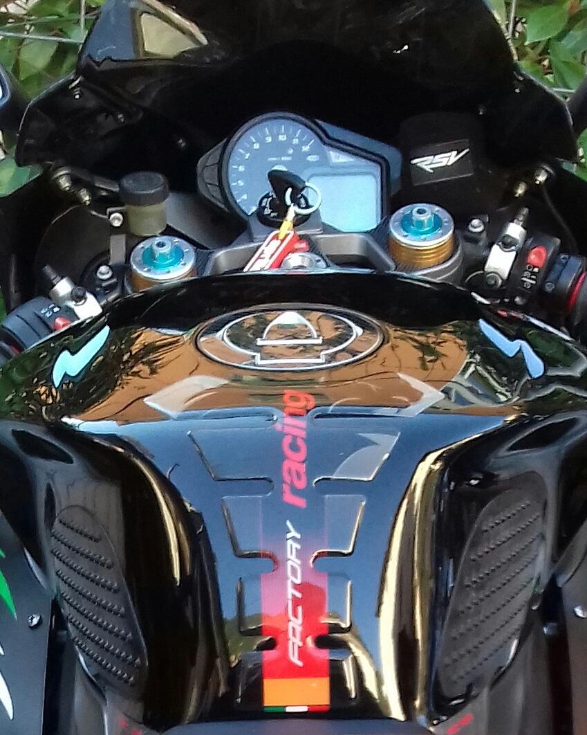 88_gaspare's tweet photo. Alla fine cosa ci tiene in vita? 
La passione❤
#Aprilia https://t.co/1cqoQdl68Z