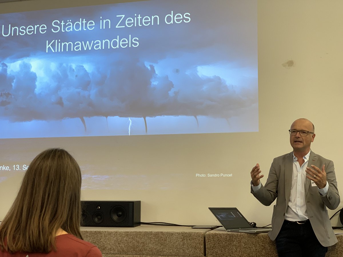 Sascha_Foerster's tweet image. „Über den Klimawandel brauchen wir nicht diskutieren. Wir wissen, dass die Welt sich erwärmt und dass der Mensch schuld ist.“
@KSchwanke ist bei #KlimafindetStadt.
