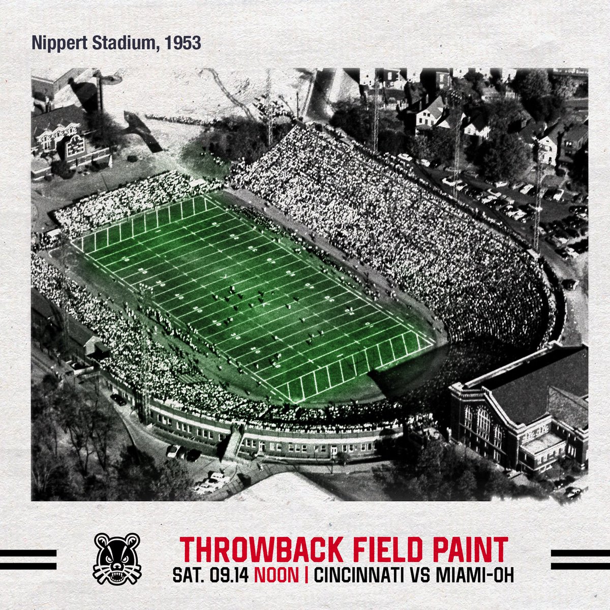 GoBEARCATS's tweet image. Throwback uniforms. Throwback field paint.

No logos. No colors. Just football.