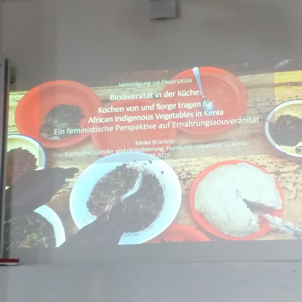 Congratulations Dr. Meike Brueckner! @HumboldtUni An honor to read your beautiful dissertation on biodiversity in the kitchen and meal sovereignty in Kenya. #feministfoodstudies #decolonizingdiet #foodsovereignty