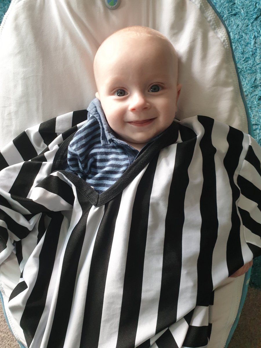 refelee844's tweet image. It's a bit big for you m8

#refclub