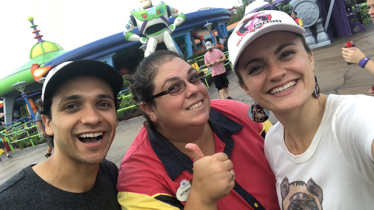 ShaniseJordan's tweet photo. @WDWToday Harmoni from Alien Swirling Saucers made our day! #magical #CastCompliment https://t.co/loGPsip4er