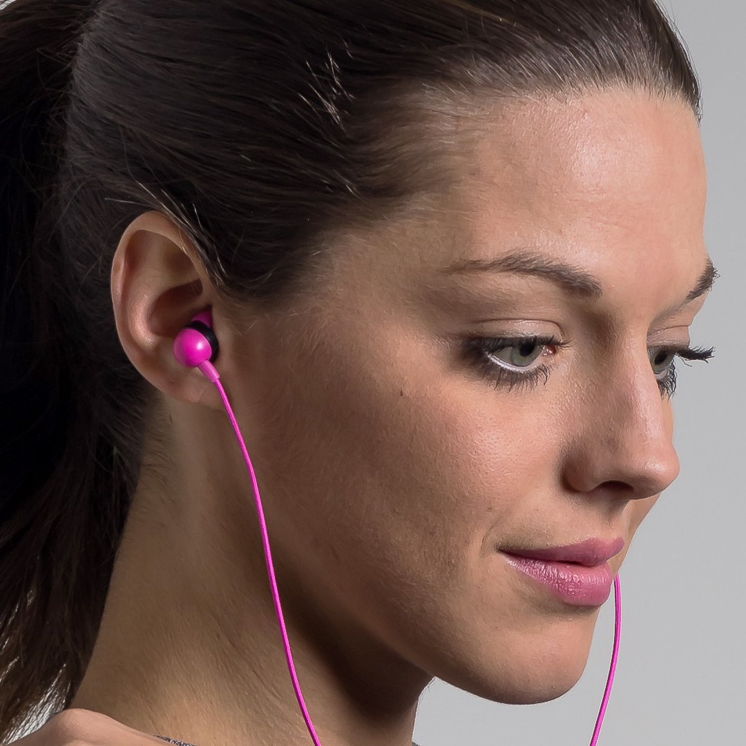 #thinkpink •
•
Check out our super cute classic pink earphones retailing at £14.99 on mywraps.com the perfect gift for any pink lover! 
•
#ootd #fashion #wearyourtech #earphones #gadget #travellers #musicians #giftguide