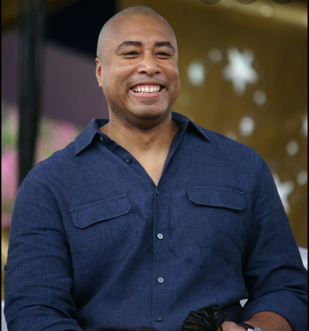 Happy Birthday to Bernie Williams, Yankees centerfielder and World Series champ.   