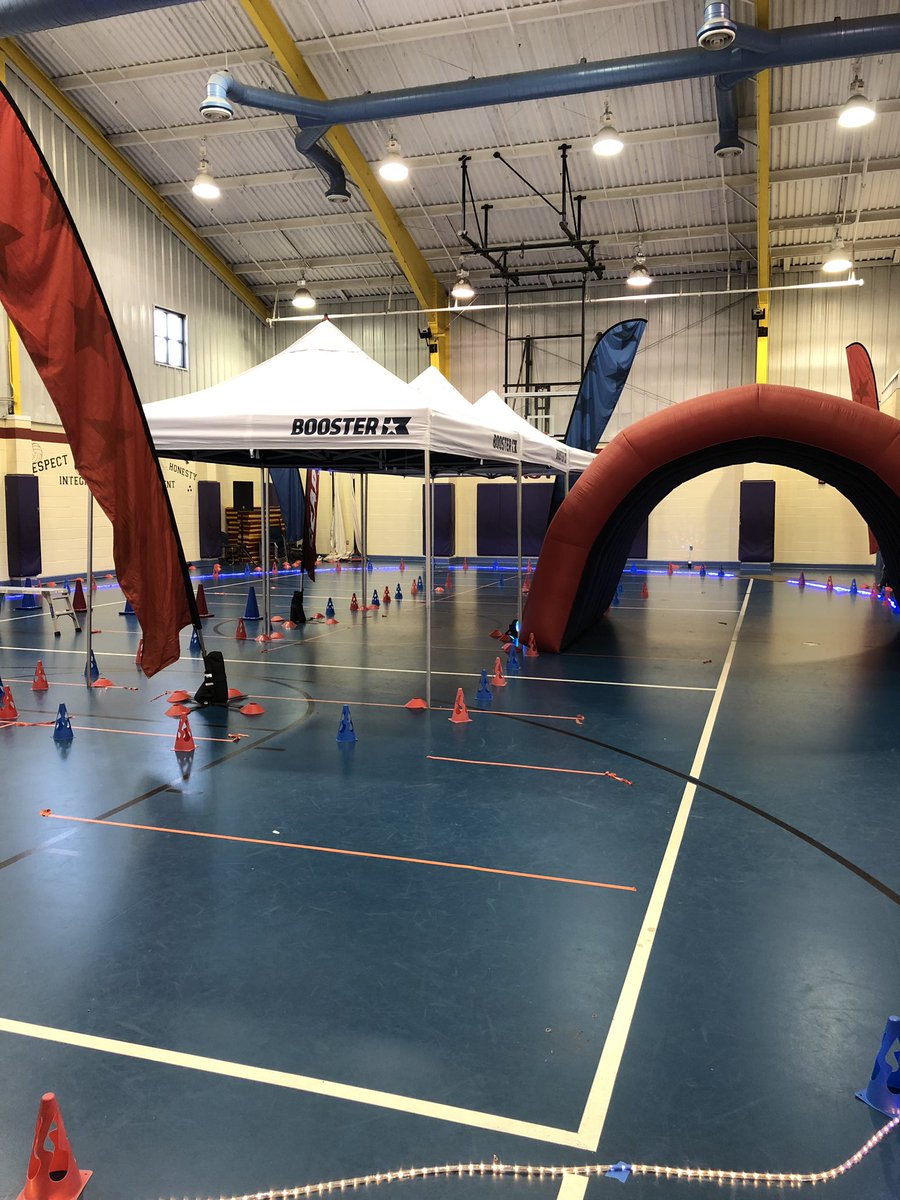 ColumbiaElePTA's tweet photo. Lights going down soon for #AstroRun time @columbiaeschool!   #JoinUs to cheer on students!

Glow Run times per grade as follows:
8:00am - 1st
9:00am - K
10:00am - 2nd
11:00am - 4th
12:00pm - 3rd
1:00pm - 5th
Spec. Ed. will run with individual grades

GO ASTROS! https://t.co/bLhc299UQL