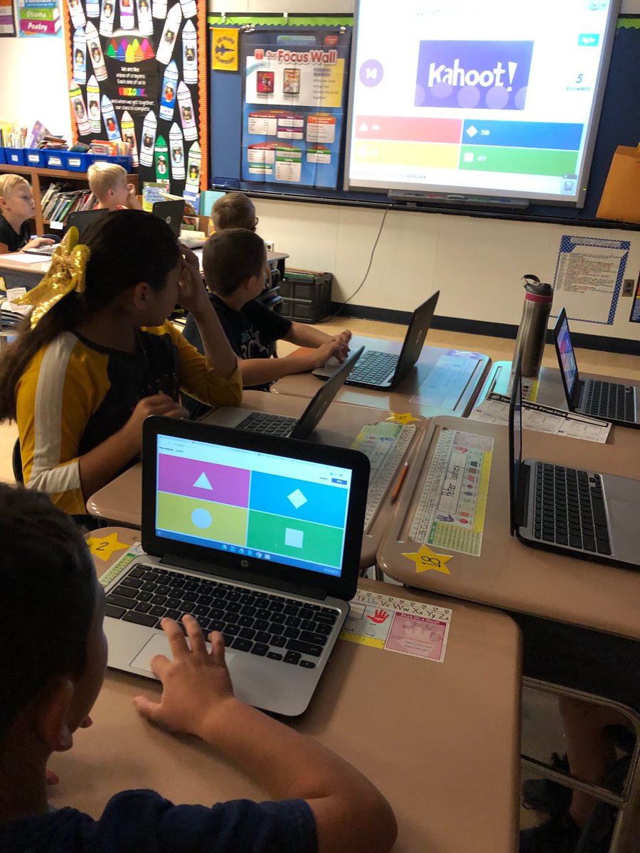 porter_204's tweet photo. Having fun learning place value with Kahoot in 2nd grade! #Mc3G #DLPCoaching #BestYearYet @JoeWalkerES @MrsDarnleyJW https://t.co/KhschFZvJe