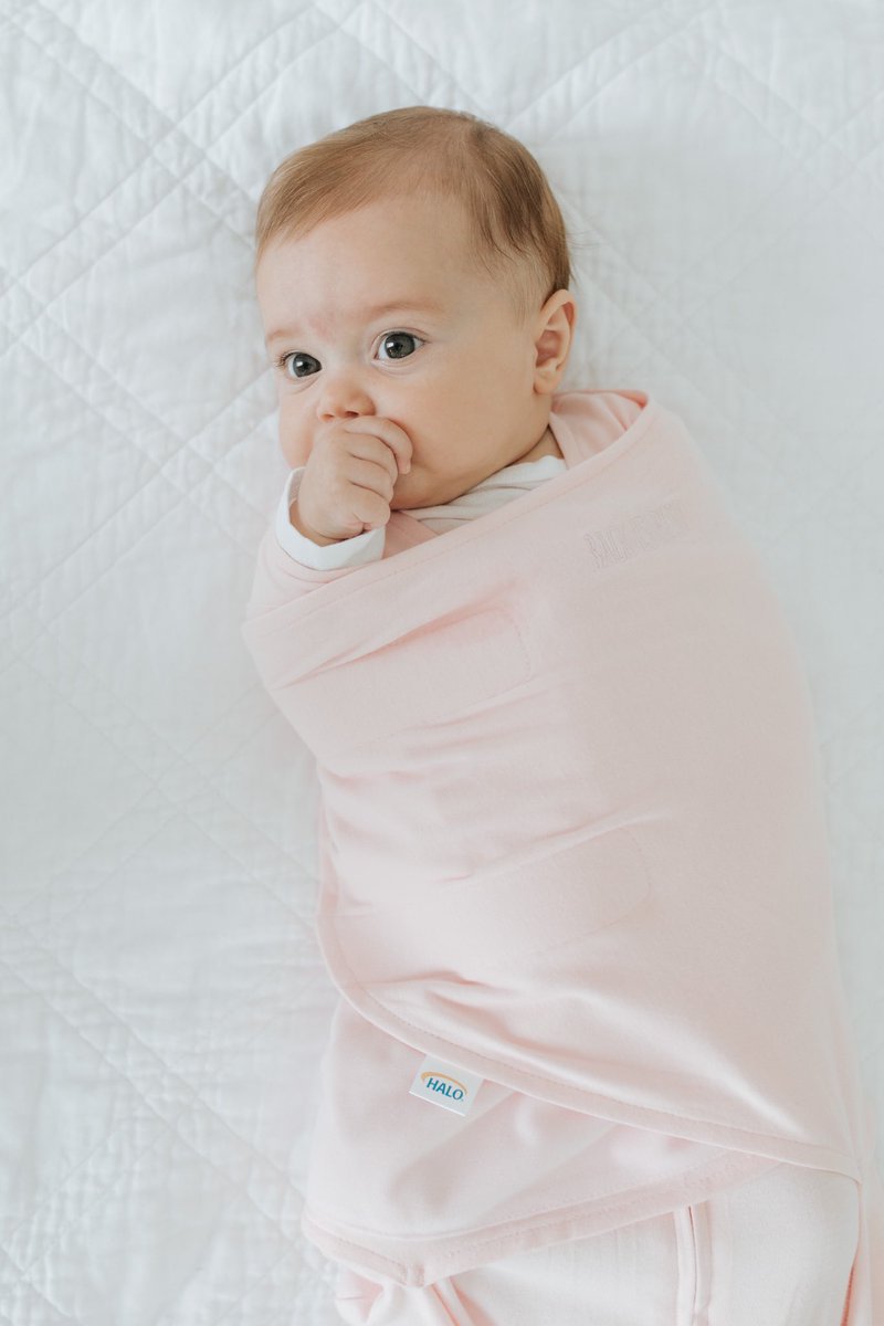droolbaby's tweet photo. Snuggle up! 😍 The connoisseurs of cuddling from Aden + Anais and HALO will be at #droolbabyexpo, ready to help you pick the best swaddles, blankets, bassinets, and sleepers for your family. Buy your tickets now at the link in our bio. https://t.co/yXtlELdBFc