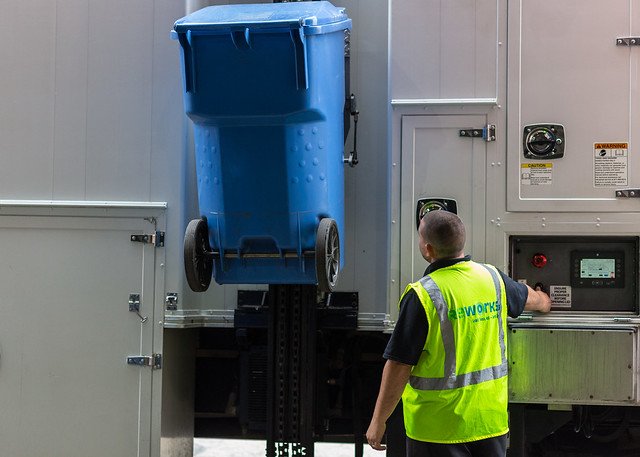 SummitReWorks's tweet image. Tomorrow, Saturday, September 14 from 9am to noon.  ReWorks&apos; Document Shredding and Recycling Event will be at Barberton&apos;s BCF Sports Complex.  Summit County residents and businesses.  Limit 10 boxes per vehicle. summitreworks.com/shredding