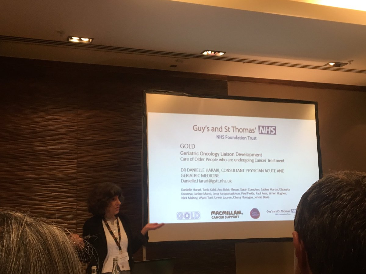 syeepei's tweet photo. A group of uro-oncologists (proper and wannabes) have gathered to learn about geriatric oncology. So impt as we see older and older patients, cos frankly, this is about practicing good medicine isnβt it? #BUG16 https://t.co/PpFoXnUiUY
