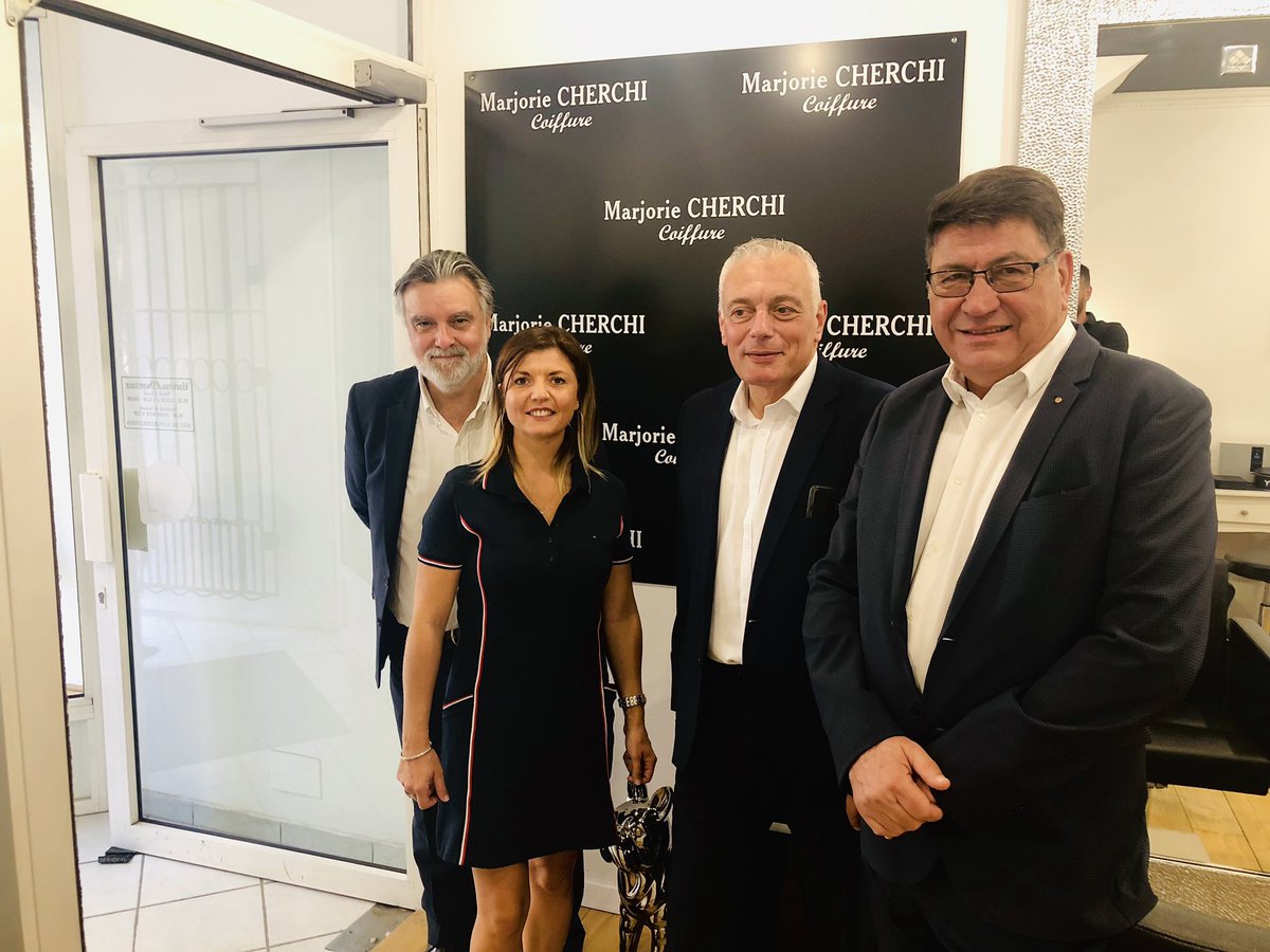 GElnecave's tweet photo. Merci à Laurent Nicollin, @JP_RICO_PEROLS et @ADeljarry pour leur soutien et leur amitié 

👉 Détermination - Passion - Intégrité 

#AvenirClermontais #2020 https://t.co/bR8dF2d9Ek