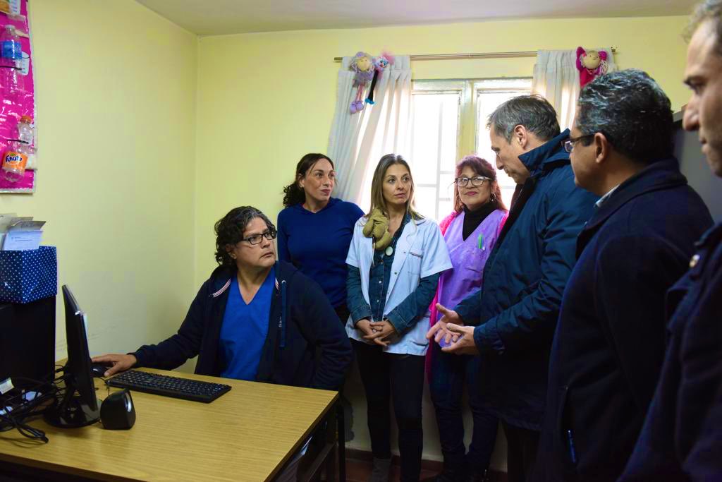 ramonjmestre's tweet photo. La Historia Clínica Única Digital también llegó al Centro de Salud de barrio General Mosconi. 🖥 Esta mañana fuimos bien tempranito a ver cómo quedó. 
#AcaEstamos, en uno de los 💯 Centros de Salud que tiene la ciudad. https://t.co/wIFyX70cL6