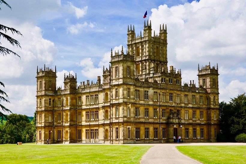 GreycoatLumleys's tweet photo. How have private household roles changed since the days of Downton Abbey? Great read from our marketing manager here at Greycoat Lumleys. #downtonabbey #privatestaffing  #privatehousehold #housekeeping #butler #nanny #valet #household #downon

https://t.co/afiu0Mvl9h https://t.co/Pv48bPgDsc