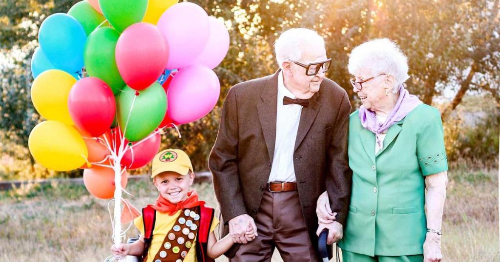 CBSNews's tweet photo. 5-year-old boy's "Up" photoshoot with 90-year-old great-grandparents goes viral https://t.co/NEz9BQLDwr https://t.co/f8obKBSr3Y