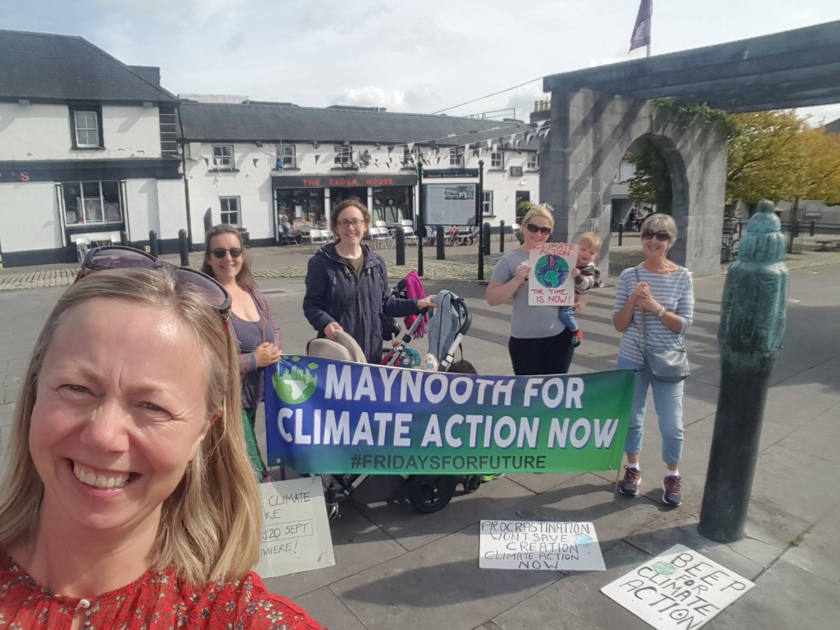 This is #FridaysForFurture week 40 in Ireland. Felt tough being out there today for some reason, but we are stronger together! Next week we will be many. #GlobalWeekForFuture #ClimateStrike #NotGivingUp